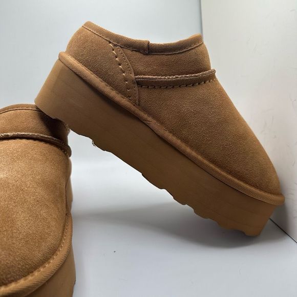 CUSHIONAIRE Women's Genuine Suede Cozy Mule Platform +Memory Foam 8.5 CHESNUT - Picture 6 of 8